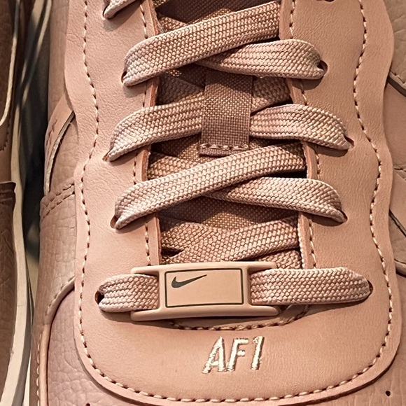 Nike Air Force 1 Low PLT.AF.ORM Light Soft Pink Oxford Women's Sz 12 Platform - Picture 4 of 13